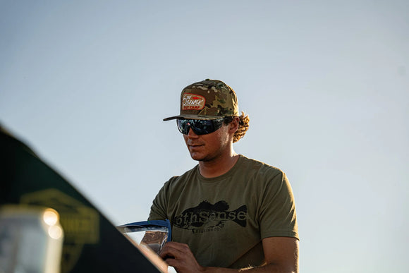 6TH SENSE SILHOUETTE 6 TEE