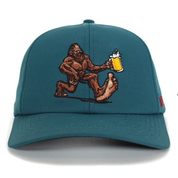 PARAMOUNT OUTDOORS BIGFOOT BEER RUN PERFORMANCE CAP