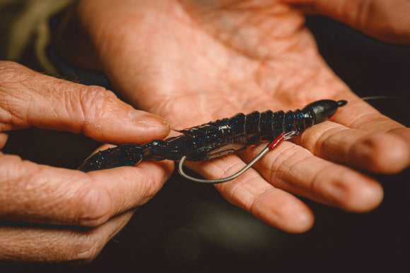 6TH SENSE TUSK FLIPPING HOOK - MONO KEEPER