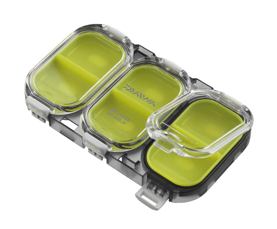 diawa tackle box DAIWA WATER RESISTANT UTILITY CASES Size:4