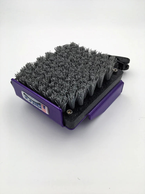 DD26 MEAN CLEAN KICK BRUSH